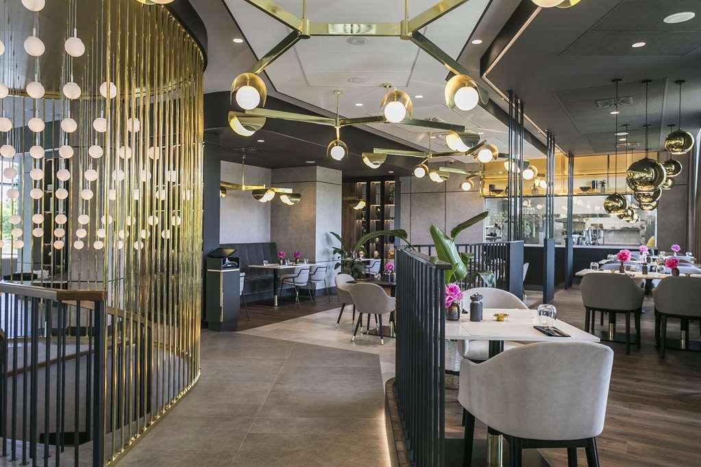 Radisson Blu Hotel. 소포트 레스토랑 사진