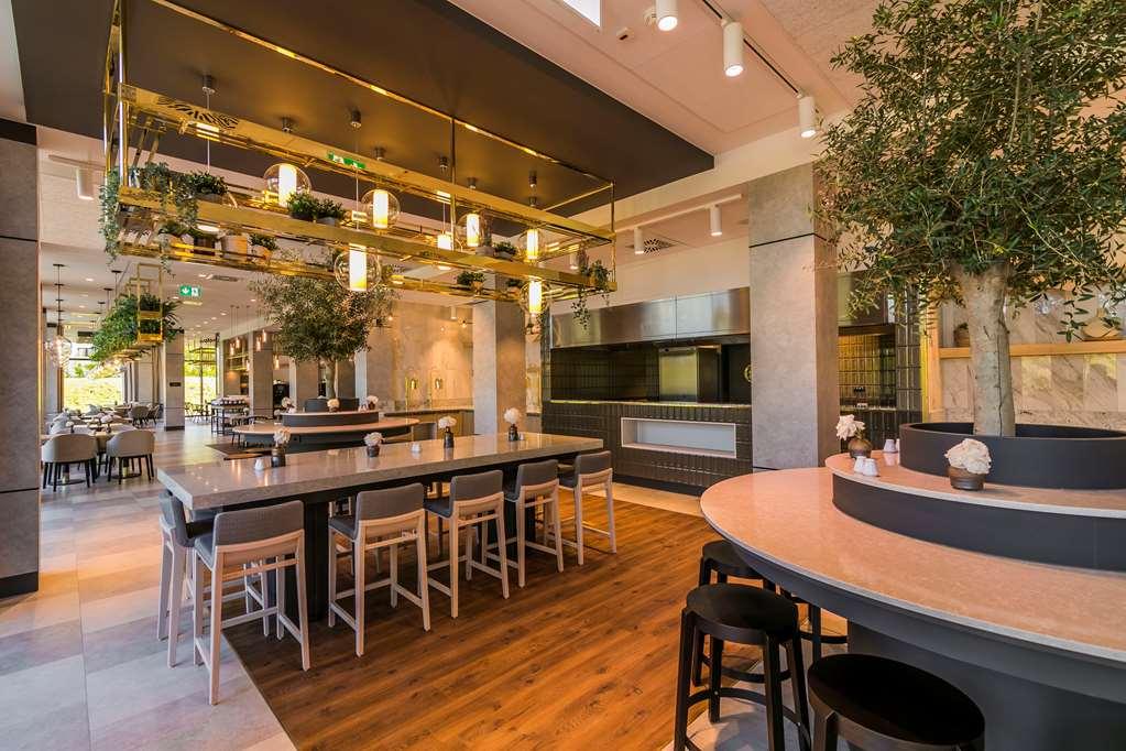 Radisson Blu Hotel. 소포트 레스토랑 사진